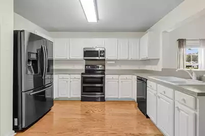 558 Holiday Drive, Summerville, SC 29483 - Photo 17