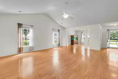 558 Holiday Drive, Summerville, SC 29483 - Photo 13