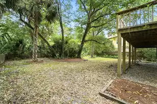 215 Hudson Ave W, Folly Beach, SC 29439 - Photo 31