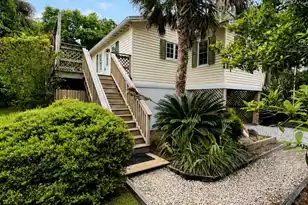 215 Hudson Ave W, Folly Beach, SC 29439 - Photo 37