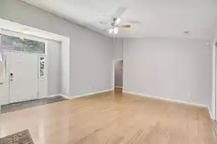 201 Smithfield Ave, Summerville, SC 29485 - Photo 5