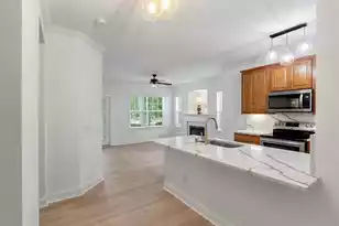 197 Golfview Ln, Summerville, SC 29485 - Photo 5