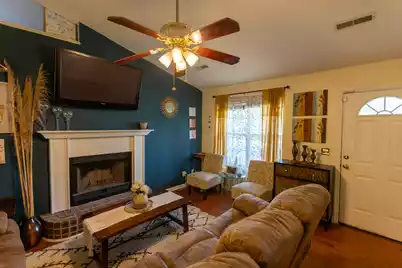 469 Courtland Drive, Summerville, SC 29486 - Photo 3