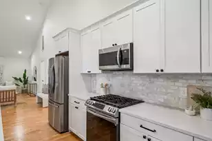 330 Riverland Dr, Charleston, SC 29412 - Photo 15