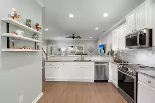 313 Forsythia Ave, Summerville, SC 29483 - Photo 19