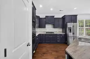725 Quintan St, Summerville, SC 29486 - Photo 19