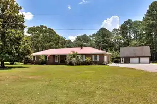138 Heatleys End Rd, Santee, SC 29142 - Photo 1