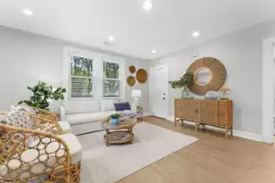 1 10th Ave, Charleston, SC 29403 - Photo 11