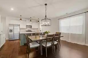 3818 Sawmill Ct, Mount Pleasant, SC 29429 - Photo 7