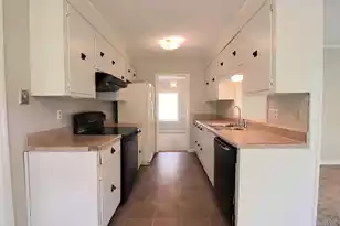 2395 Vistavia Rd, North Charleston, SC 29406 - Photo 5