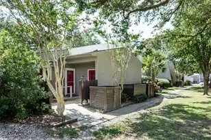 101 Ventura Pl, Mount Pleasant, SC 29464 - Photo 3