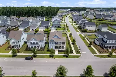 670 Blueway Avenue, Summerville, SC 29486 - Photo 3