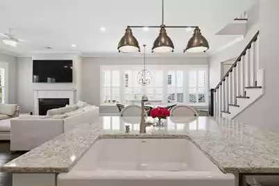1675 Pierce Street, Charleston, SC 29492 - Photo 11