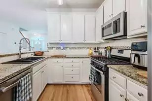 1124 Sea Island Crossing Ln, Mount Pleasant, SC 29464 - Photo 13