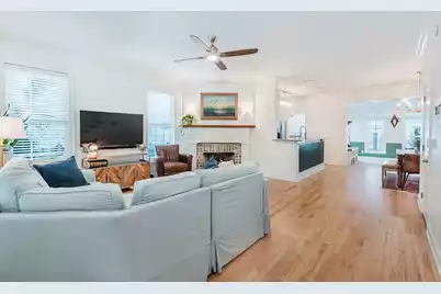 1124 Sea Island Crossing Lane, Mount Pleasant, SC 29464 - Photo 7