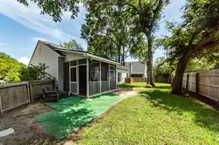 1231 Center Lake Dr, Mount Pleasant, SC 29464 - Photo 17