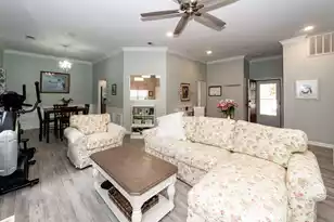 1231 Center Lake Dr, Mount Pleasant, SC 29464 - Photo 5