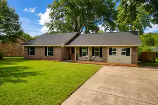 1660 Babington Way, Mount Pleasant, SC 29464 - Photo 5