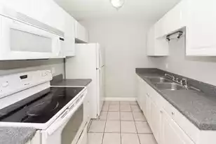 1305 Mathis Ferry Rd, Mount Pleasant, SC 29464 - Photo 11