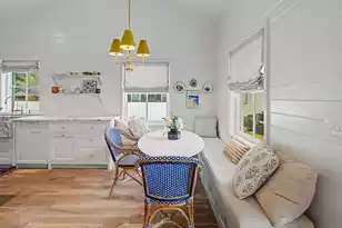 12 Ellen Ave, Mount Pleasant, SC 29464 - Photo 5