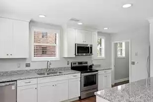 71 Gadsden St, Charleston, SC 29401 - Photo 5