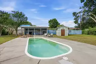 1246 Honeysuckle Ln, Charleston, SC 29412 - Photo 29