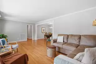 1246 Honeysuckle Ln, Charleston, SC 29412 - Photo 9