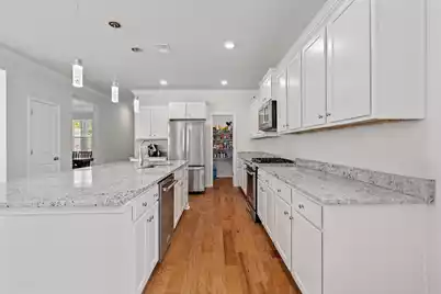 526 Oak View Way, Summerville, SC 29483 - Photo 9