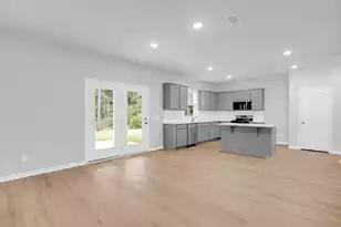 800 Meadowbrook Ln, Summerville, SC 29486 - Photo 15