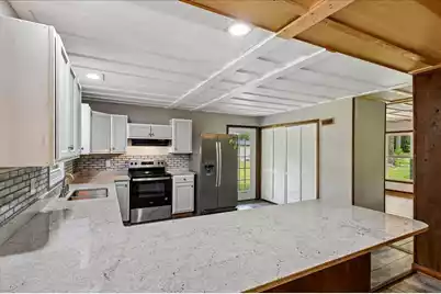 148 Claussen Street, Summerville, SC 29483 - Photo 15