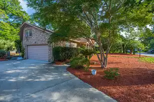 1865 Rugby Ln, Charleston, SC 29407 - Photo 3
