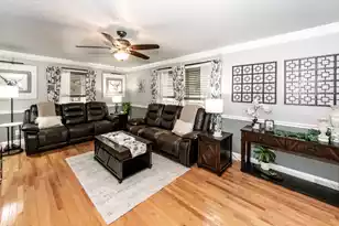 194 Pecan Dr, Summerville, SC 29483 - Photo 7