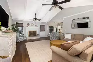 1098 Talisman Rd, Mount Pleasant, SC 29464 - Photo 3