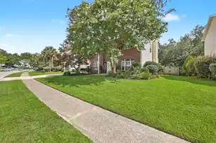 203 Pembroke Dr N, Goose Creek, SC 29445 - Photo 5