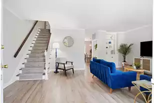 933 Cottingham Dr, Mount Pleasant, SC 29464 - Photo 5