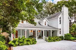 718 Royall Ave, Mount Pleasant, SC 29464 - Photo 1