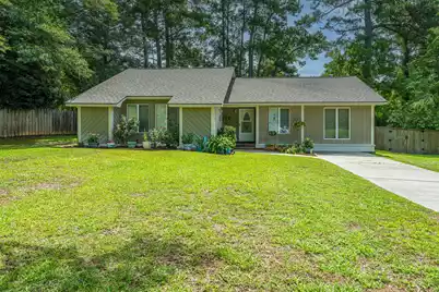 126 Wanda Drive, Summerville, SC 29485 - Photo 1