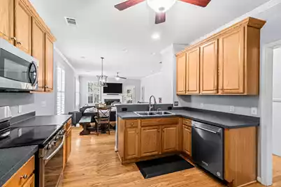 1880 Hubbell Drive, Mount Pleasant, SC 29466 - Photo 13