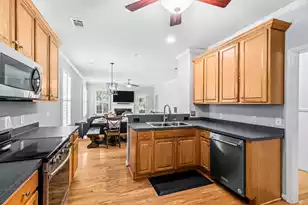 1880 Hubbell Dr, Mount Pleasant, SC 29466 - Photo 13