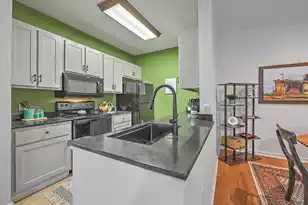 1300 Park West Blvd, Mount Pleasant, SC 29466 - Photo 15