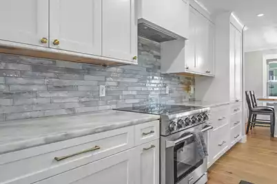 952 Myrtle Court, Mount Pleasant, SC 29464 - Photo 7