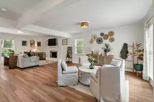 220 Runnymede Ln, Summerville, SC 29485 - Photo 5