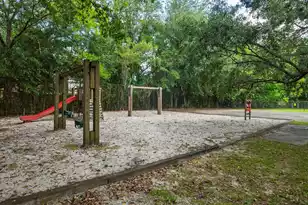 415 Parkdale Dr #Apt 2F, Charleston, SC 29414 - Photo 25