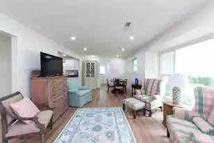 743 Sinlea Ave, Mount Pleasant, SC 29464 - Photo 3