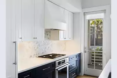 1124 Fulton Hall Lane, Mount Pleasant, SC 29466 - Photo 19