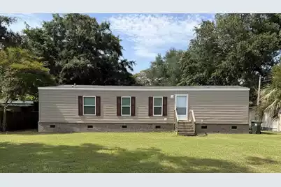106 Hammond Street, Bonneau, SC 29431 - Photo 1