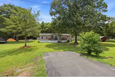 522 Pauline Drive, Bonneau, SC 29431 - Photo 3