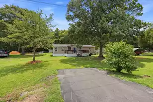 522 Pauline Dr, Bonneau, SC 29431 - Photo 3