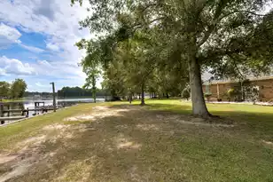 203 Ridge Lake Dr, Manning, SC 29102 - Photo 5