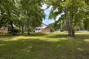 203 Ridge Lake Dr, Manning, SC 29102 - Photo 9